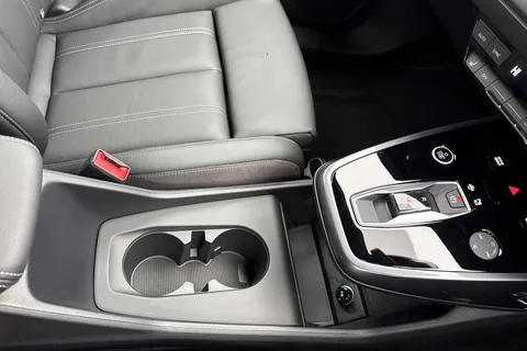 DG75XRK Audi Q4 125kW 35 55kWh Black Edition 5dr Auto Thumbnail #57