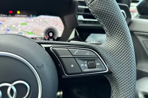 DK75URX Audi A3 2.0 TDI 150 Black Edition 5dr S Tronic Thumbnail #25