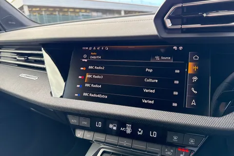 DK75URX Audi A3 2.0 TDI 150 Black Edition 5dr S Tronic Thumbnail #33