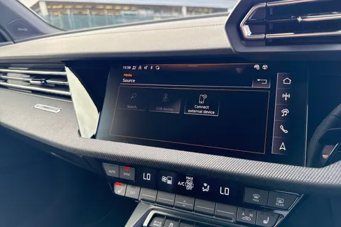 DK75URX Audi A3 2.0 TDI 150 Black Edition 5dr S Tronic Thumbnail #36