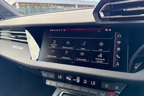 DK75URX Audi A3 2.0 TDI 150 Black Edition 5dr S Tronic Thumbnail #41