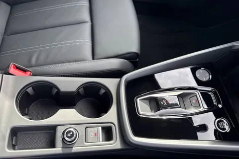 DK75URX Audi A3 2.0 TDI 150 Black Edition 5dr S Tronic Thumbnail #52