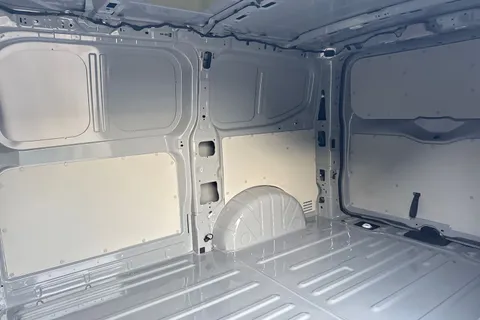 PF75AWJ Volkswagen Transporter 2.0 TDI 110 Commerce Pro Van Thumbnail #18