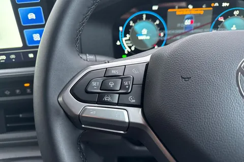 PF75AWJ Volkswagen Transporter 2.0 TDI 110 Commerce Pro Van Thumbnail #25