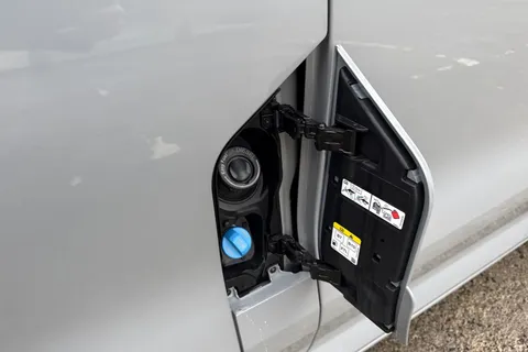 PF75AWJ Volkswagen Transporter 2.0 TDI 110 Commerce Pro Van Thumbnail #41