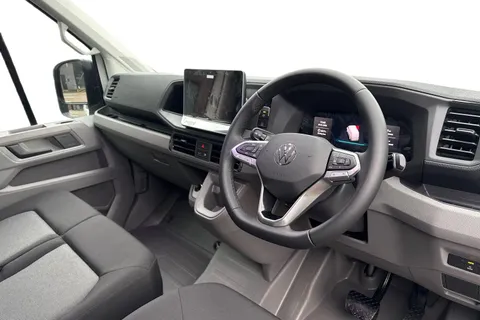 PJ75VBP Volkswagen Crafter CR35 Panel van Commerce LWB 140 PS 2.0 TDI 8sp Automatic FWD Thumbnail #13