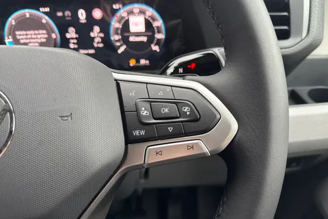 PJ75VBP Volkswagen Crafter CR35 Panel van Commerce LWB 140 PS 2.0 TDI 8sp Automatic FWD Thumbnail #26