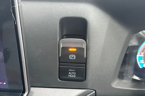 PJ75VBP Volkswagen Crafter CR35 Panel van Commerce LWB 140 PS 2.0 TDI 8sp Automatic FWD Thumbnail #33