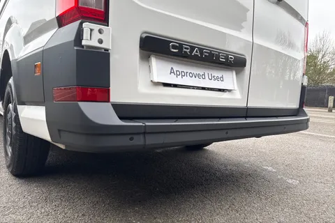 PJ75VBP Volkswagen Crafter CR35 Panel van Commerce LWB 140 PS 2.0 TDI 8sp Automatic FWD Thumbnail #35