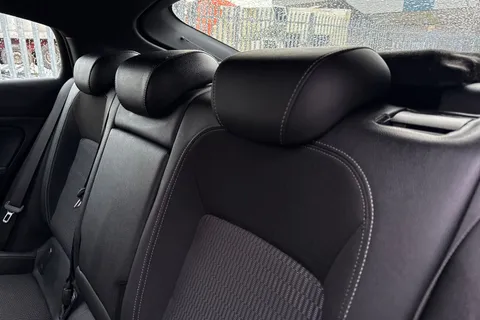 DU68UZV Vauxhall Insignia 2.0 Turbo D BlueInjection SRi VX Line Nav Grand Sport Euro 6 (s/s) 5dr Thumbnail #13