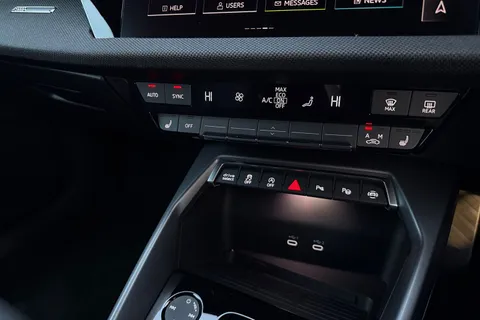 DC25XFY Audi A3 Black Edition 35 TFSI  150 PS S tronic Thumbnail #23