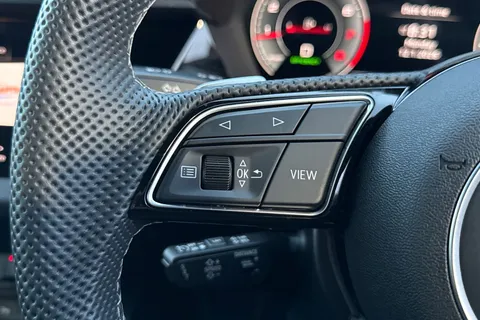 DC25XFY Audi A3 Black Edition 35 TFSI  150 PS S tronic Thumbnail #27