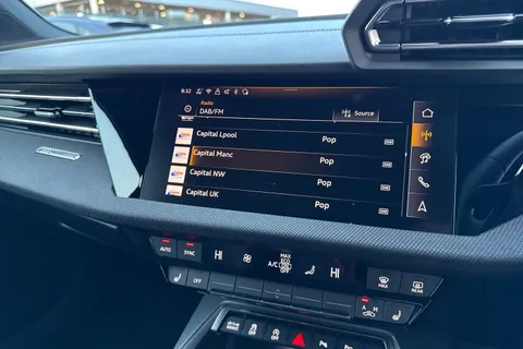 DC25XFY Audi A3 Black Edition 35 TFSI  150 PS S tronic Thumbnail #31