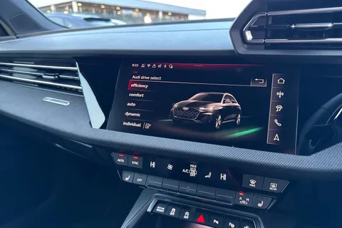 DC25XFY Audi A3 Black Edition 35 TFSI  150 PS S tronic Thumbnail #40