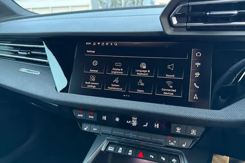 DC25XFY Audi A3 Black Edition 35 TFSI  150 PS S tronic Thumbnail #45