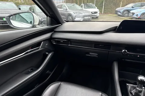 LS21YBL Mazda Mazda3 2.0 e-SKYACTIV-X MHEV GT Sport Tech Euro 6 (s/s) 5dr Thumbnail #14