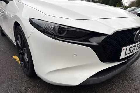 LS21YBL Mazda Mazda3 2.0 e-SKYACTIV-X MHEV GT Sport Tech Euro 6 (s/s) 5dr Thumbnail #16