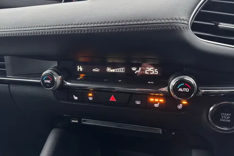 LS21YBL Mazda Mazda3 2.0 e-SKYACTIV-X MHEV GT Sport Tech Euro 6 (s/s) 5dr Thumbnail #18