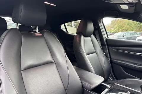 LS21YBL Mazda Mazda3 2.0 e-SKYACTIV-X MHEV GT Sport Tech Euro 6 (s/s) 5dr Thumbnail #20