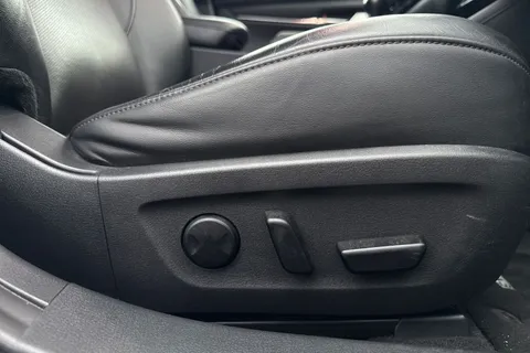 LS21YBL Mazda Mazda3 2.0 e-SKYACTIV-X MHEV GT Sport Tech Euro 6 (s/s) 5dr Thumbnail #24