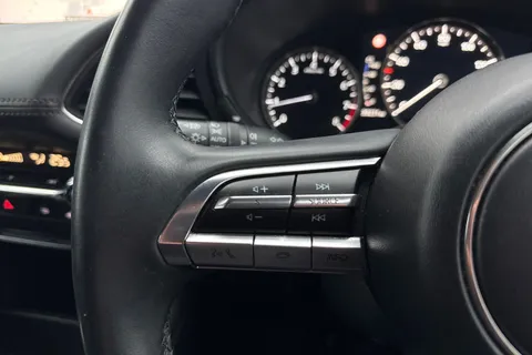 LS21YBL Mazda Mazda3 2.0 e-SKYACTIV-X MHEV GT Sport Tech Euro 6 (s/s) 5dr Thumbnail #27