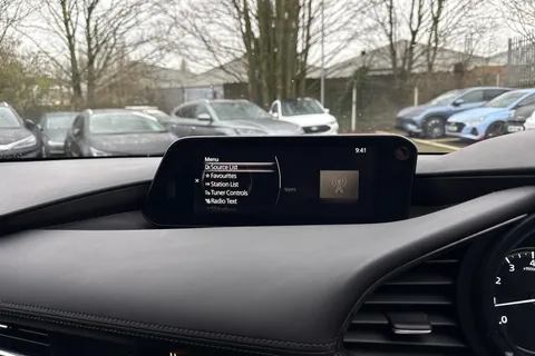 LS21YBL Mazda Mazda3 2.0 e-SKYACTIV-X MHEV GT Sport Tech Euro 6 (s/s) 5dr Thumbnail #31