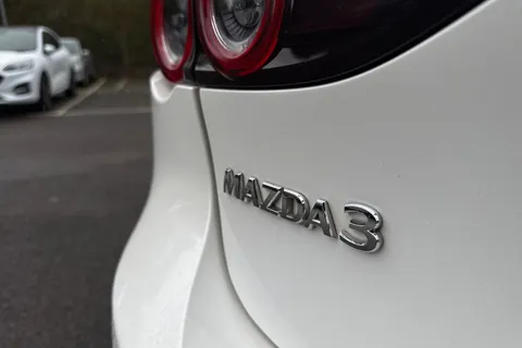 LS21YBL Mazda Mazda3 2.0 e-SKYACTIV-X MHEV GT Sport Tech Euro 6 (s/s) 5dr Thumbnail #40