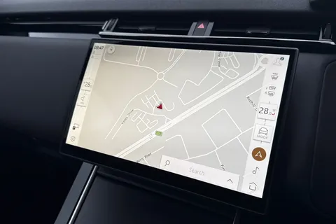 11 of 45 for Land Rover Range Rover Velar 2.0 D200 Dynamic SE 5dr