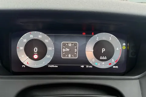 16 of 45 for Land Rover Range Rover Velar 2.0 D200 Dynamic SE 5dr