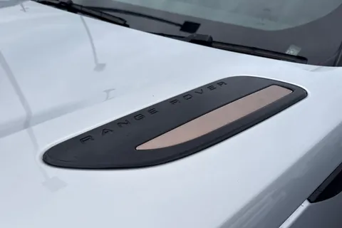 28 of 45 for Land Rover Range Rover Velar 2.0 D200 Dynamic SE 5dr