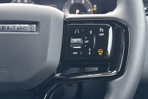 31 of 45 for Land Rover Range Rover Velar 2.0 D200 Dynamic SE 5dr
