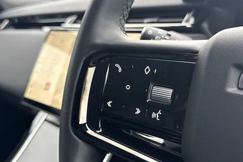 32 of 45 for Land Rover Range Rover Velar 2.0 D200 Dynamic SE 5dr