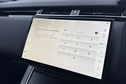 36 of 45 for Land Rover Range Rover Velar 2.0 D200 Dynamic SE 5dr