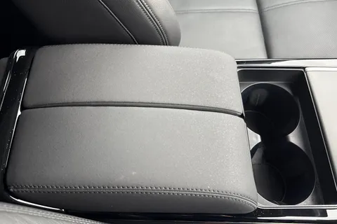 41 of 45 for Land Rover Range Rover Velar 2.0 D200 Dynamic SE 5dr