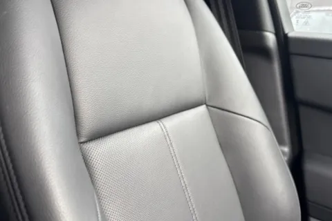 44 of 45 for Land Rover Range Rover Velar 2.0 D200 Dynamic SE 5dr