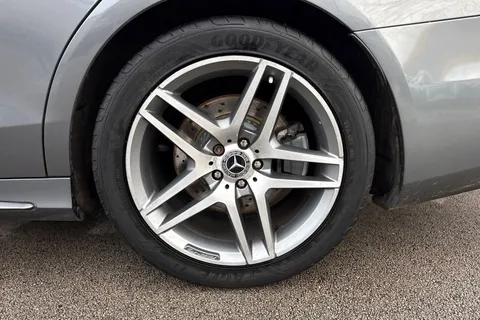 KO67BXM Mercedes-Benz S Class 2.9 S350Ld AMG Line (Premium) G-Tronic+ Euro 6 (s/s) 4dr Thumbnail #13
