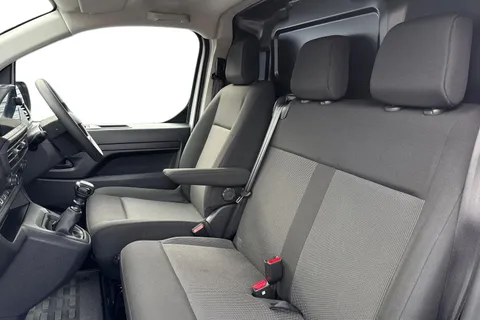 FD74WUK PEUGEOT Expert 1.5 BlueHDi Professional Long Panel Van Long Euro 6 (s/s) 6dr Thumbnail #16