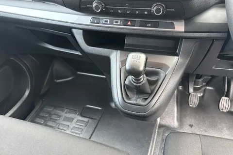 FD74WUK PEUGEOT Expert 1.5 BlueHDi Professional Long Panel Van Long Euro 6 (s/s) 6dr Thumbnail #23