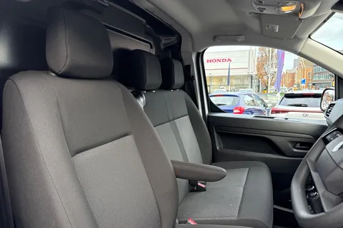 FD74WUK PEUGEOT Expert 1.5 BlueHDi Professional Long Panel Van Long Euro 6 (s/s) 6dr Thumbnail #24