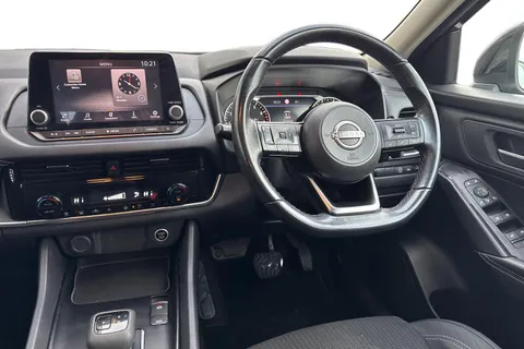 EF72XNT Nissan Qashqai 1.3 DIG-T MHEV Acenta Premium XTRON Euro 6 (s/s) 5dr Thumbnail #18