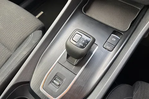 EF72XNT Nissan Qashqai 1.3 DIG-T MHEV Acenta Premium XTRON Euro 6 (s/s) 5dr Thumbnail #23