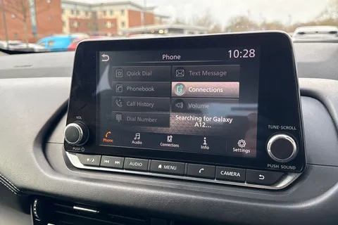 EF72XNT Nissan Qashqai 1.3 DIG-T MHEV Acenta Premium XTRON Euro 6 (s/s) 5dr Thumbnail #42