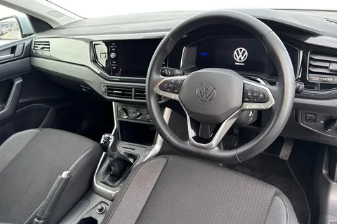 YN25ZLV Volkswagen Polo 1.0 TSI Match 5dr Thumbnail #13