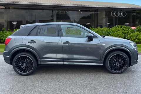  Audi Q2 1.5 TFSI CoD 35 Black Edition S Tronic Euro 6 (s/s) 5dr Thumbnail #4