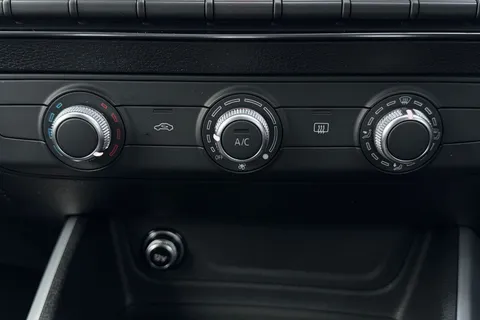  Audi Q2 1.5 TFSI CoD 35 Black Edition S Tronic Euro 6 (s/s) 5dr Thumbnail #22