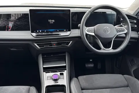 YR25ZBE Volkswagen Tiguan 1.5 eTSI 150 Elegance 5dr DSG Thumbnail #17