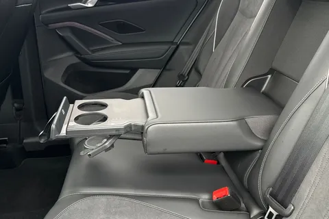 YR25ZBE Volkswagen Tiguan 1.5 eTSI 150 Elegance 5dr DSG Thumbnail #30