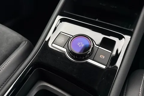 YR25ZBE Volkswagen Tiguan 1.5 eTSI 150 Elegance 5dr DSG Thumbnail #43