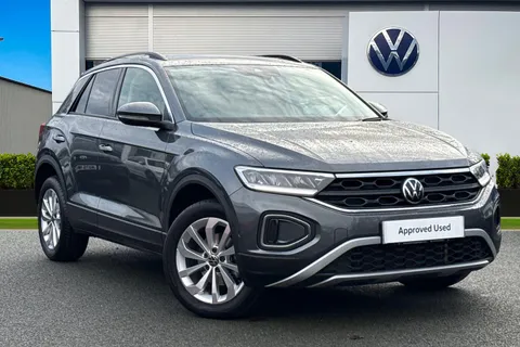 DG24JMU Volkswagen T-Roc 1.5 TSI Match 5dr | Rear Camera | App Connect Thumbnail #1