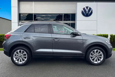 DG24JMU Volkswagen T-Roc 1.5 TSI Match 5dr | Rear Camera | App Connect Thumbnail #3
